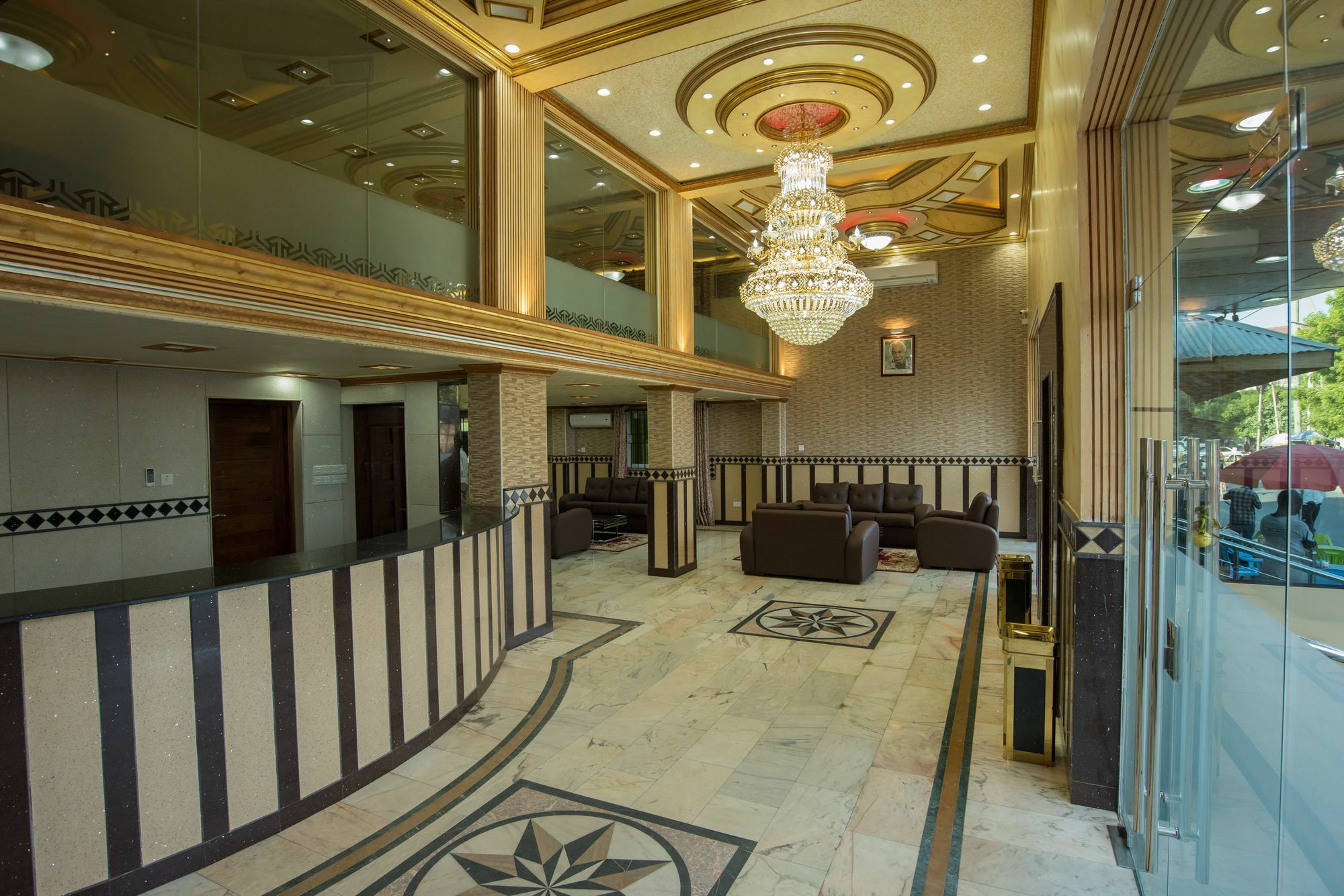Euro Hotel And Apartments Дар-эс-Саламе Экстерьер фото